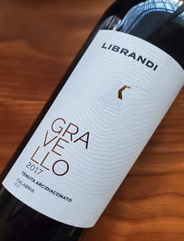 The 2017 Gravello is a Gaglioppo-based wine from the Librandi winery in Calabria